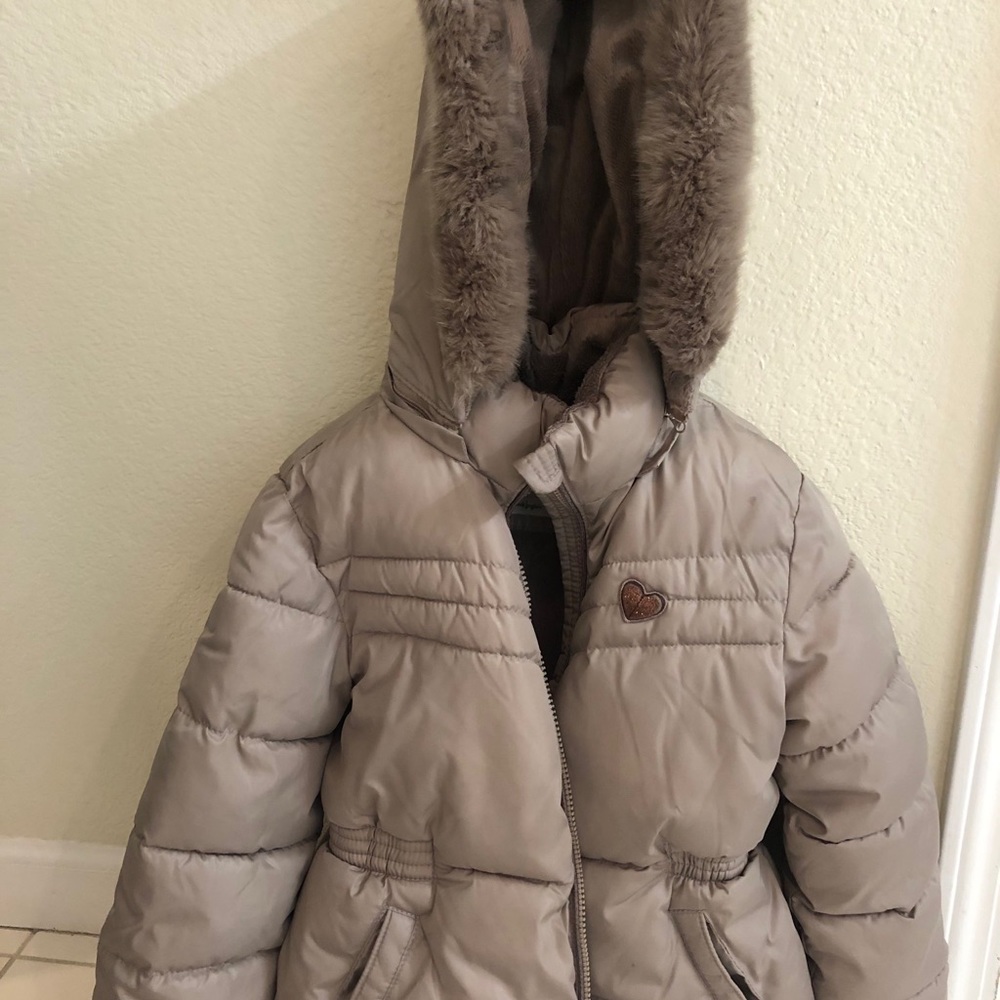 Girls Winter Coat Bought in ITALY Great Condition